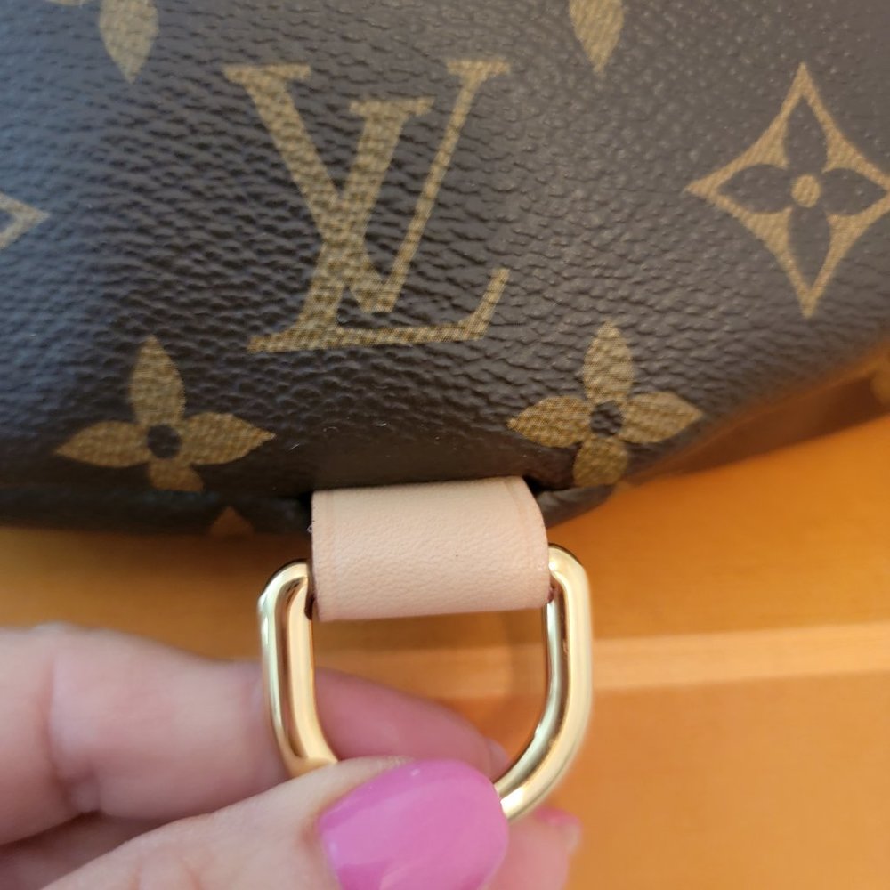 ❌❌SOLD ❌❌  Louis Vuitton Bumbag - Picture 8 of 14